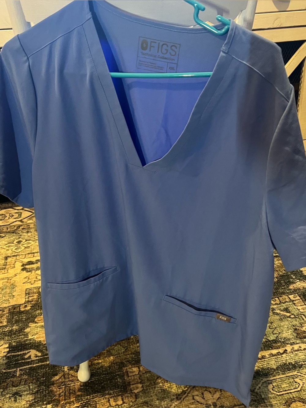 Figs ceil blue top XXL